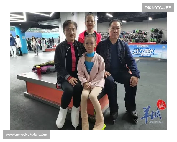 荔湾少年第亚泳赛夺金 启蒙教练揭秘乐贤坊小学科学培育体系